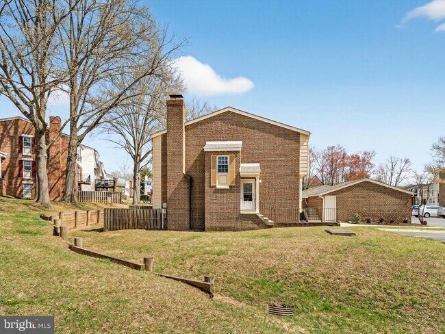 3827 Gawayne Terrace in Silver Spring, MD - Foto de edificio - Building Photo