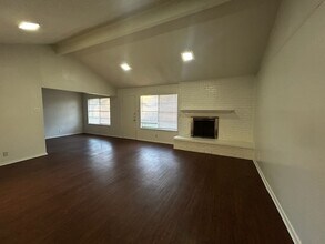 2716 Sibley Dr in Arlington, TX - Building Photo - Building Photo