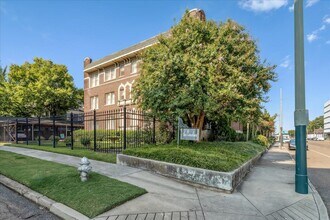 1789 Madison Ave in Memphis, TN - Building Photo - Building Photo
