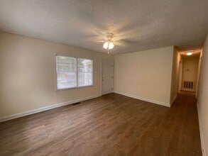 264 Osceola Ave in Bogart, GA - Building Photo - Building Photo