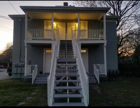 259 Chautauqua Ave, Unit 1 in Portsmouth, VA - Building Photo - Building Photo