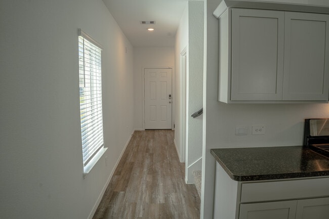 5746 Hampton Vly Dr in Spring, TX - Building Photo - Building Photo