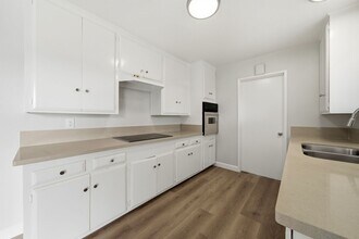 3122 W Maywood Ave in Anaheim, CA - Building Photo - Building Photo