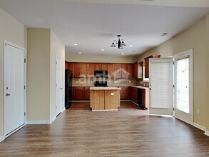 108 Jordan Crest Ct in Simpsonville, SC - Foto de edificio - Building Photo