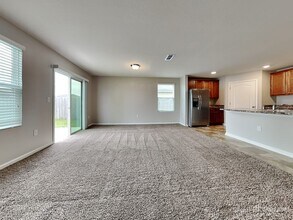2110 Pebble Point Dr in Green Cove Springs, FL - Building Photo - Building Photo