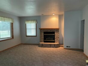 1660 Green Rd in New Haven, IN - Building Photo - Building Photo