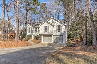 637 Wedgewood Dr in Woodstock, GA - Building Photo - Building Photo