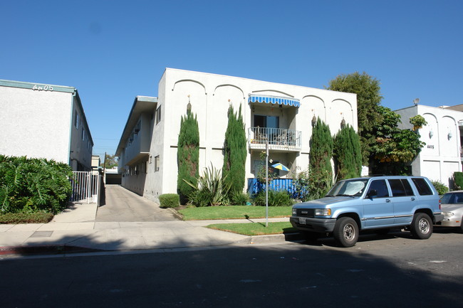 4411 Ventura Canyon Ave in Sherman Oaks, CA - Building Photo - Building Photo