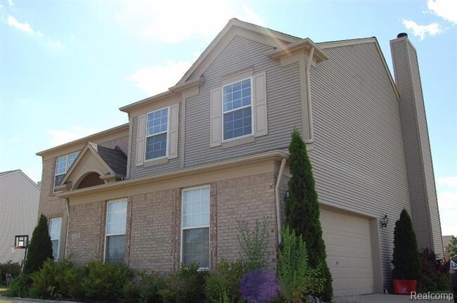 6122 Cherrywood Dr in Ypsilanti, MI - Building Photo - Building Photo