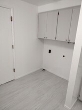 1559 Madras St SE-Unit -1559 in Salem, OR - Foto de edificio - Building Photo