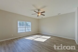 14356 Open Range Dr in Dallas, TX - Building Photo - Building Photo