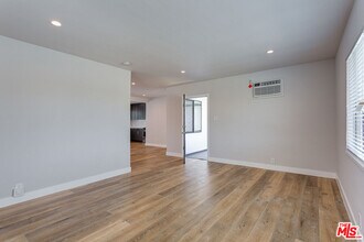 2845 Redondo Blvd in Los Angeles, CA - Building Photo - Building Photo