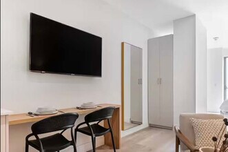 239 SW 9th St in Miami, FL - Foto de edificio - Building Photo