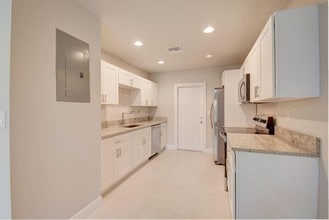 2201 NE 3rd Ave, Unit 2201 in Delray Beach, FL - Foto de edificio - Building Photo