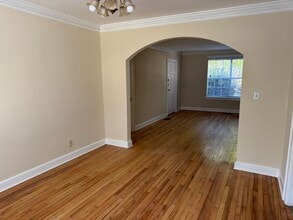 2439 College St in Montgomery, AL - Building Photo - Building Photo