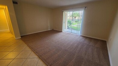 193 Cambridge Ln in Melbourne, FL - Building Photo - Building Photo