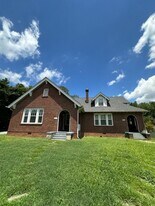 724 W Whitner St in Anderson, SC - Building Photo