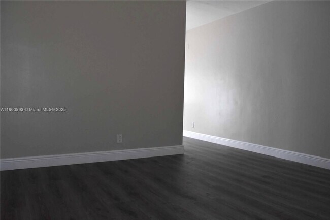 310 SW 31st Ave in Miami, FL - Building Photo - Building Photo
