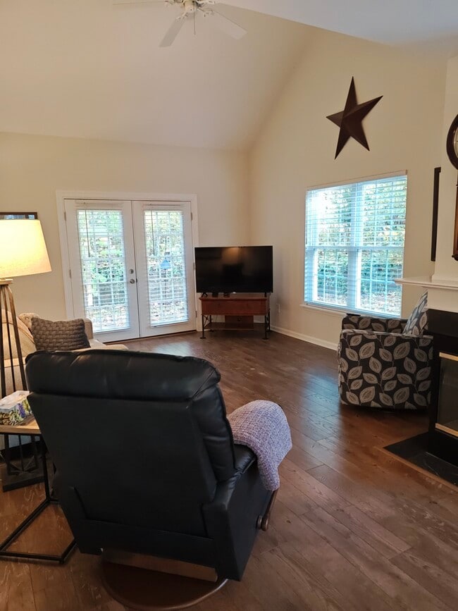 6353 Double Eagle Dr in Whitsett, NC - Building Photo - Building Photo