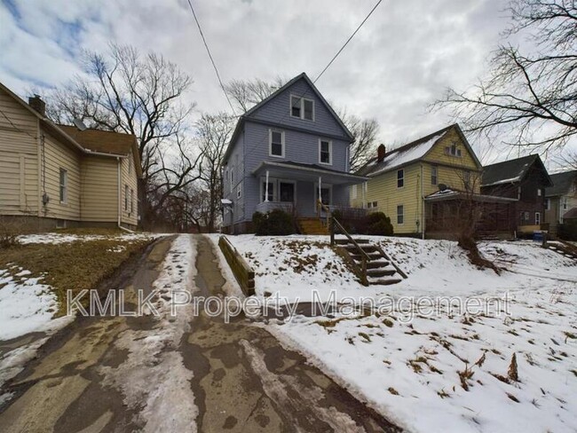 701 Kling St in Akron, OH - Building Photo - Building Photo