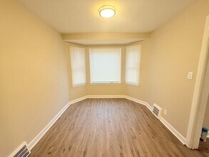 This beautifully updated 3-bedroom, 1-bath in Detroit, MI - Building Photo - Building Photo