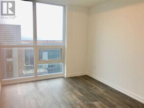 50 Forest Manor Rd in Toronto, ON - Building Photo - Building Photo