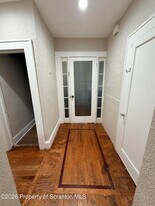 406 W Lackawanna Ave in Olyphant, PA - Building Photo