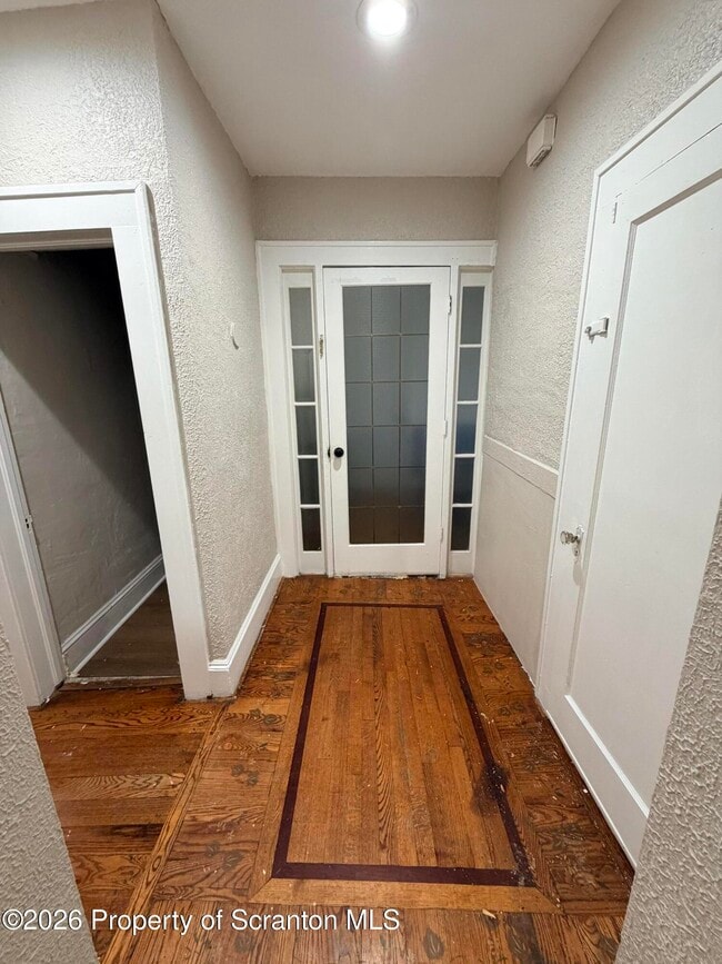 property at 406 W Lackawanna Ave