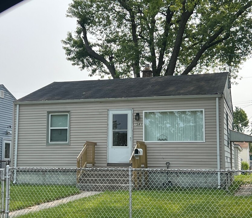 7543 Linden Ave in Hammond, IN - Building Photo