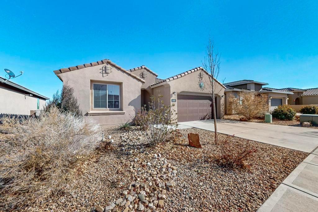 6405 Kings Canyon Cove NE in Rio Rancho, NM - Building Photo