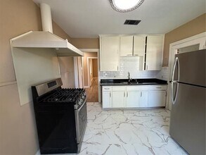 2133 Edwin St in Fort Worth, TX - Foto de edificio - Building Photo