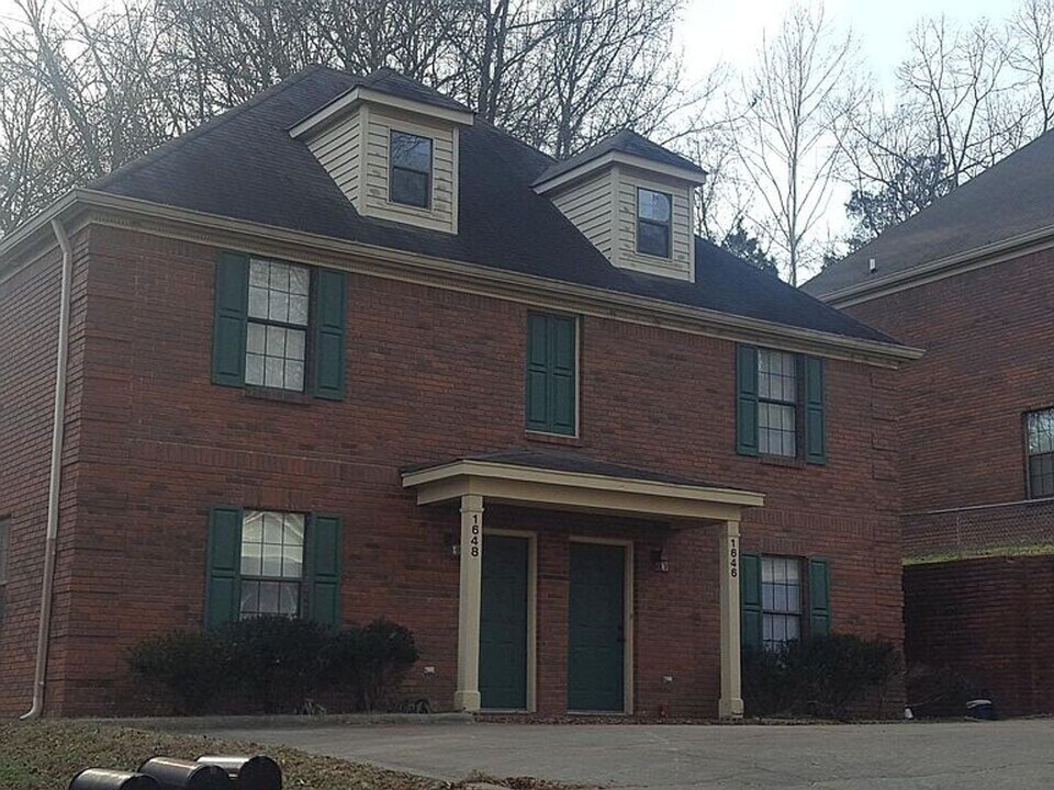 1648 Garfield Ave in Oxford, MS - Building Photo