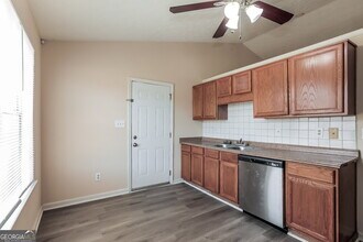 4280 Catalpa Ct in Ellenwood, GA - Building Photo - Building Photo