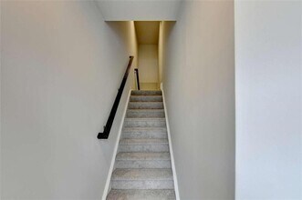 933 Woods Chapel Rd in Sugar Hill, GA - Building Photo - Building Photo