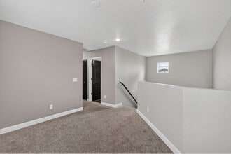 8105 W Beck Ln in Peoria, AZ - Building Photo - Building Photo