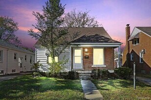 20045 Greenlawn St in Detroit, MI - Building Photo