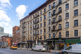 224-226 8th Ave in New York, NY - Building Photo - Building Photo