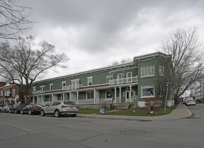 1610-1626 Saint-Joseph Blvd in Montréal, QC - Building Photo - Primary Photo