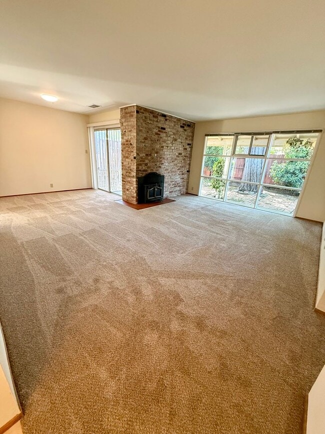 3139 Baker Dr in Concord, CA - Building Photo - Building Photo