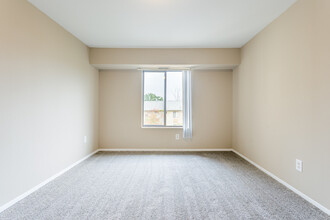 Timberidge Apartments in Farmington Hills, MI - Building Photo - Interior Photo