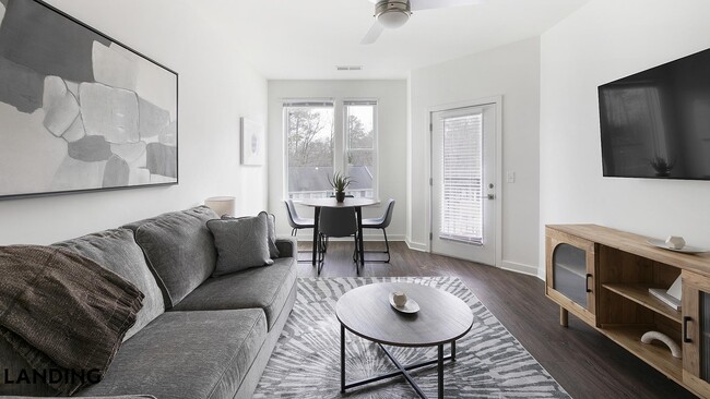 2110 Birkhall St in Raleigh, NC - Foto de edificio - Building Photo