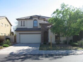 6631 S Classic Way in Gilbert, AZ - Building Photo