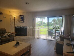 12310 Capri Cir N in Treasure Island, FL - Building Photo - Building Photo