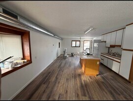 11074 35th St N, Unit lower unit in Lake Elmo, MN - Building Photo