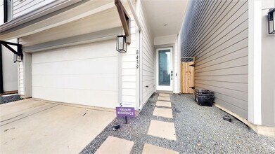 8439 Berry Brush Ln in Houston, TX - Building Photo - Building Photo