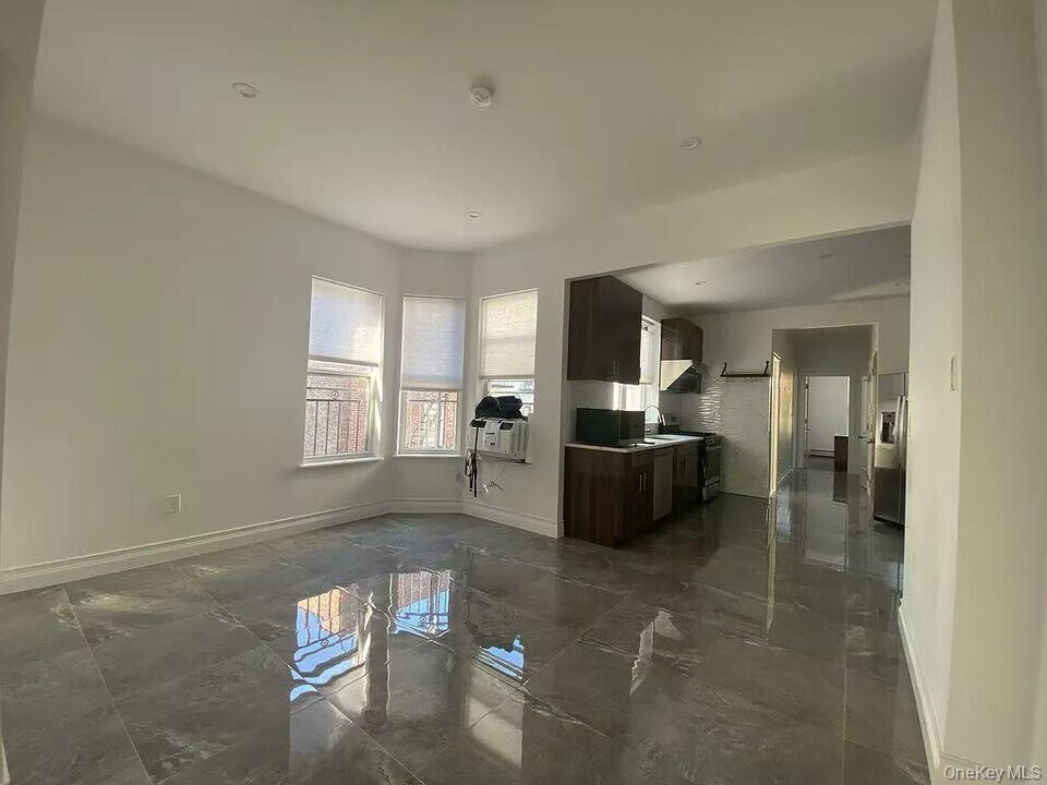 311 Marine Ave in Brooklyn, NY - Building Photo