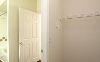 Drexel at Oakley in Cincinnati, OH - Building Photo