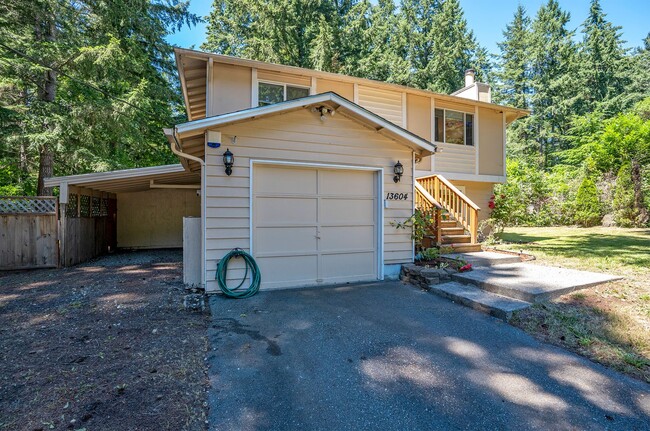 13604 97th Ave NW in Gig Harbor, WA - Foto de edificio - Building Photo