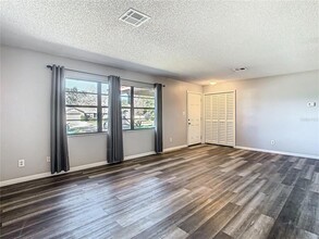 7801 Rolling Grove Dr W in Lakeland, FL - Building Photo - Building Photo