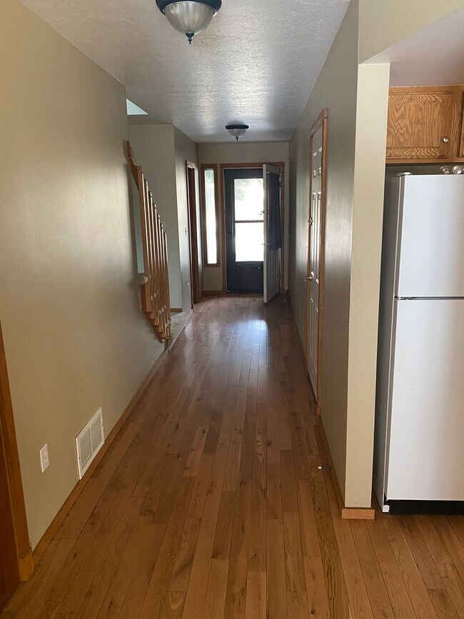 1712 W Olive St in Bozeman, MT - Building Photo - Building Photo